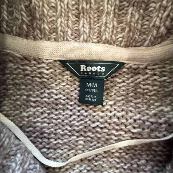 Roots women's oatmeal and white knit double breasted wool blend sweater size M - Picture 12 of 15